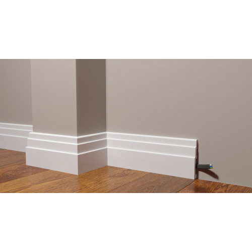Плинтус напольный DD704 из полистирола Decor-Dizayn